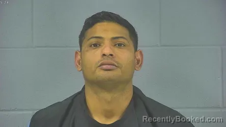 Mugshot of ROBERTO CARLOS GUDINO-ALVAREZ