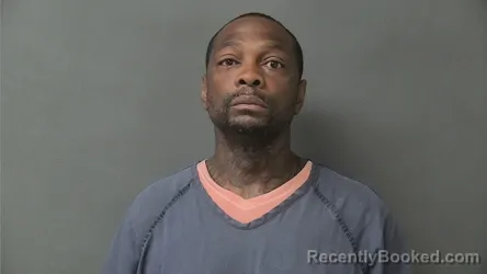 Mugshot of DERRICK LAMAR GREEN booked in Howard County, Indiana on April 27, 2026