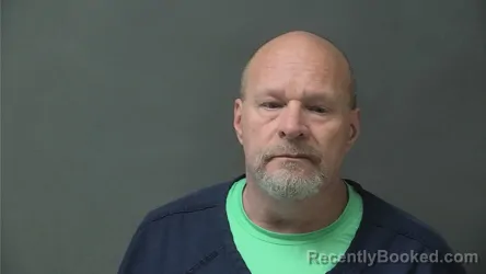 Mugshot of ROBERT ANDREW HONEYSUCKLE booked in Howard County, Indiana on May 22, 2026