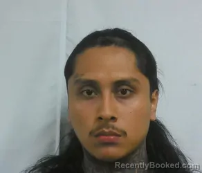 Mugshot of VICTOR MANUEL VELARDE