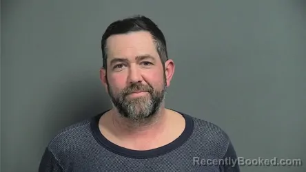 Mugshot of ANDREW R DEVINE