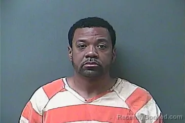 Mugshot of LARONE A MADKINS