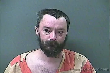 Mugshot of MICHAEL R CRUM