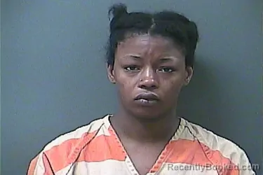 Mugshot of SAVAYA A TIDWELL