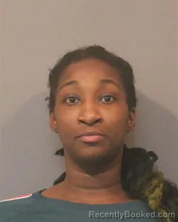 Mugshot of LAQUEDIA LASHAWEN PERSON