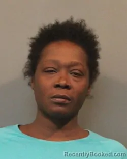 Mugshot of BEAUTY MAE WIGGINS