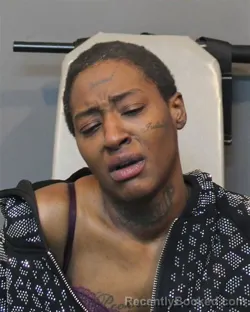 Mugshot of MYISHA L SIMPSON