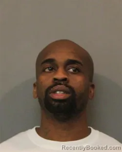 Mugshot of JULIUS CINQUA JOHNSON booked in Lake County, Indiana on April 28, 2026