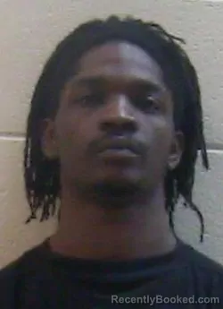 Mugshot of JEVON LAMAR STARKS