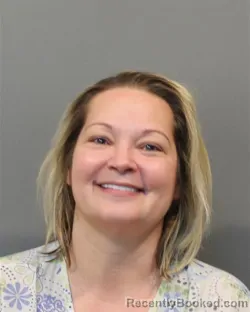 Mugshot of DESIRAE DAWN HAGER