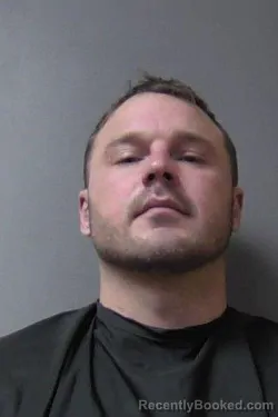 Mugshot of Dustin Matthew Mahoney