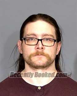 Mugshot of THOMAS P QUINN