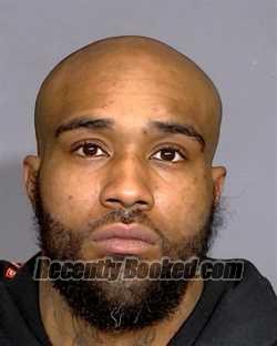 Mugshot of SHAQUILLE D LEON BROWN