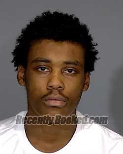 Mugshot of OLAWJUON DESHON KING