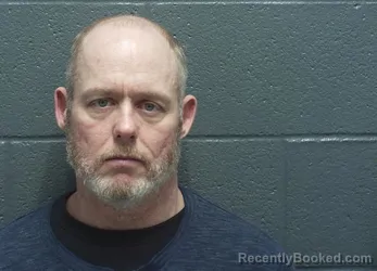 Mugshot of MICHAEL RAY CURTIS