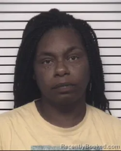 Mugshot of Jalessa Tamar Dixon booked in Iredell County, North Carolina on September 19, 2026