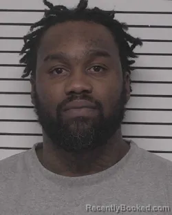 Mugshot of SCOTTIE LAMAR WALLACE