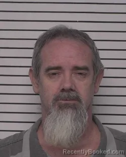 Mugshot of KENNETH WRAY HOPPES