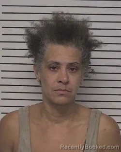 Mugshot of ONYA LATRECE WILLIAMS-LYNCH booked in Iredell County, North Carolina on June 26, 2026