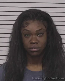 Mugshot of CARLA VIL