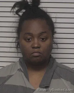 Mugshot of KHADIJAH PARIS HUNTER