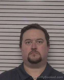 Mugshot of SCOTT CHRISTOPHER ROBERTSON booked in Iredell County, North Carolina on April 28, 2026