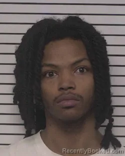 Mugshot of KASHAUN JAMES SAUNDERS booked in Iredell County, North Carolina on May 11, 2026