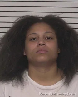 Mugshot of NASARAE JADE APONTE booked in Iredell County, North Carolina on July 8, 2026