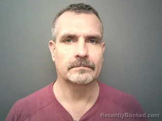 Mugshot of DONNIE WAYNE HERVEY