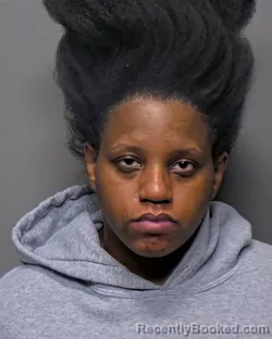 Mugshot of Alondria Joi Shufford