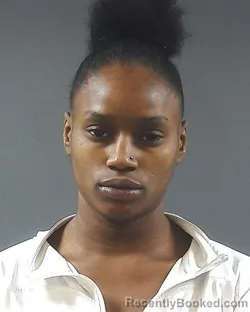 Mugshot of Jnysia Enaye Turner