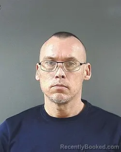 Mugshot of MATTHEW RYAN DONALDSON