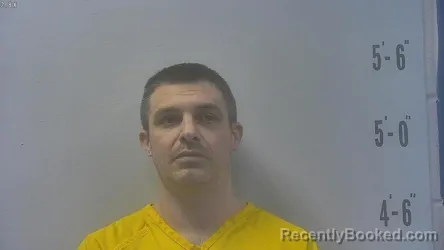 Mugshot of JOSHUA N SAUNDERS