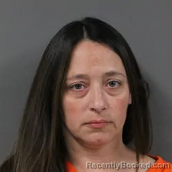 Mugshot of Lindsey Michelle Glover booked in Putnam County, Indiana on April 25, 2026