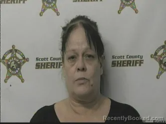 Mugshot of LORI LAMASTER