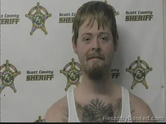 Mugshot of MASON REYNOLDS