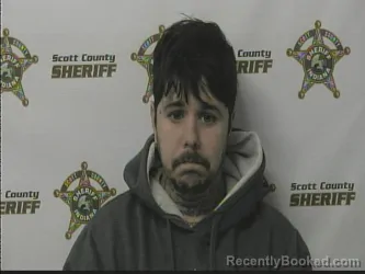 Mugshot of DYLAN HYDE