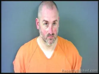 Mugshot of ROBERT WAYNE HUFF