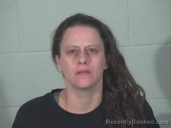 Mugshot of LESLY MAE PRATER