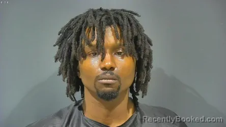 Mugshot of TRAVIAN ISAAC WHITE booked in Tipton County, Indiana on April 8, 2026