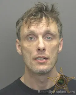 Mugshot of MATTHEW DALE MATTINGLY