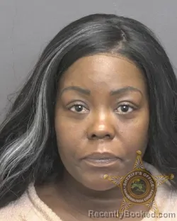 Mugshot of LAWANDA SHANEQUALAFAY HARVEY booked in Vanderburgh County, Indiana on June 10, 2026