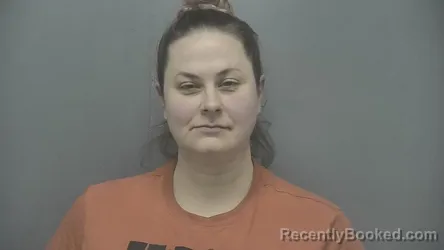Mugshot of Desirae E Weaver