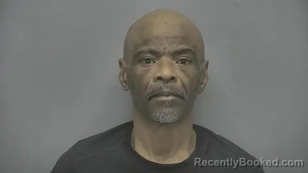 Mugshot of Roy M Roberts