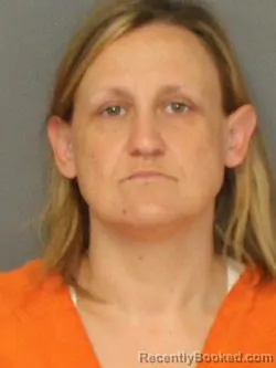 Mugshot of KATHERINE ELIZABETH HOFFMAN