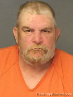 Mugshot of SCOTT E TITZER booked in Warrick County, Indiana on April 22, 2026