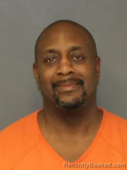 Mugshot of LESLIE VASHAUN WHITE booked in Warrick County, Indiana on April 4, 2026