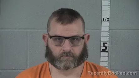 Mugshot of MATTHEW T MARINO