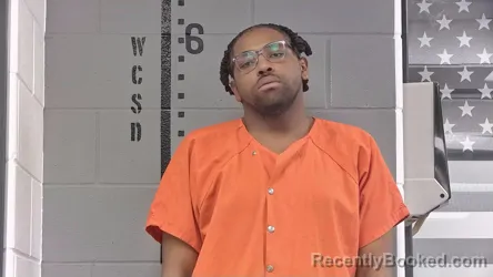 Mugshot of ISSAC LARKIN