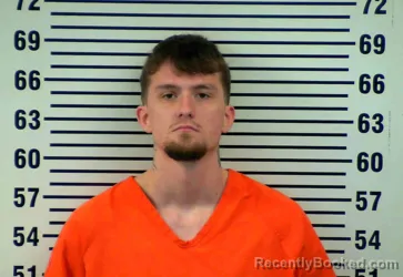 Mugshot of TRACY HUNTER